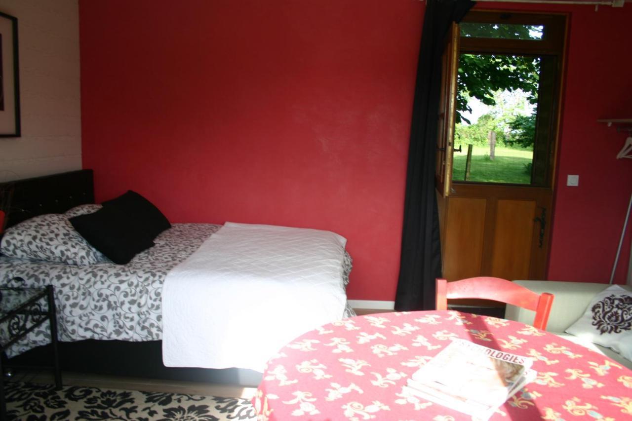 Tante Pim Apartment Neuilly-sur-Eure ภายนอก รูปภาพ