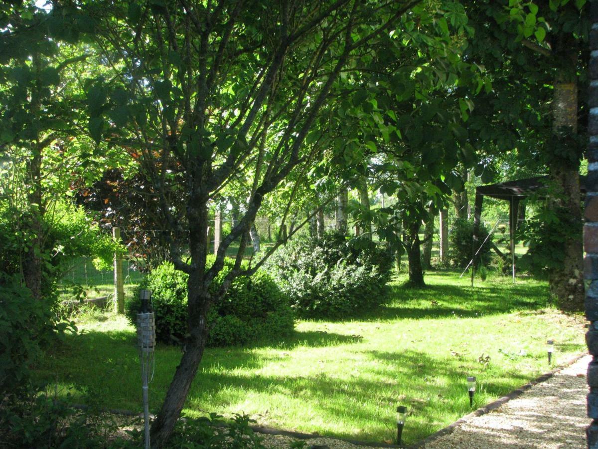 Tante Pim Apartment Neuilly-sur-Eure ภายนอก รูปภาพ