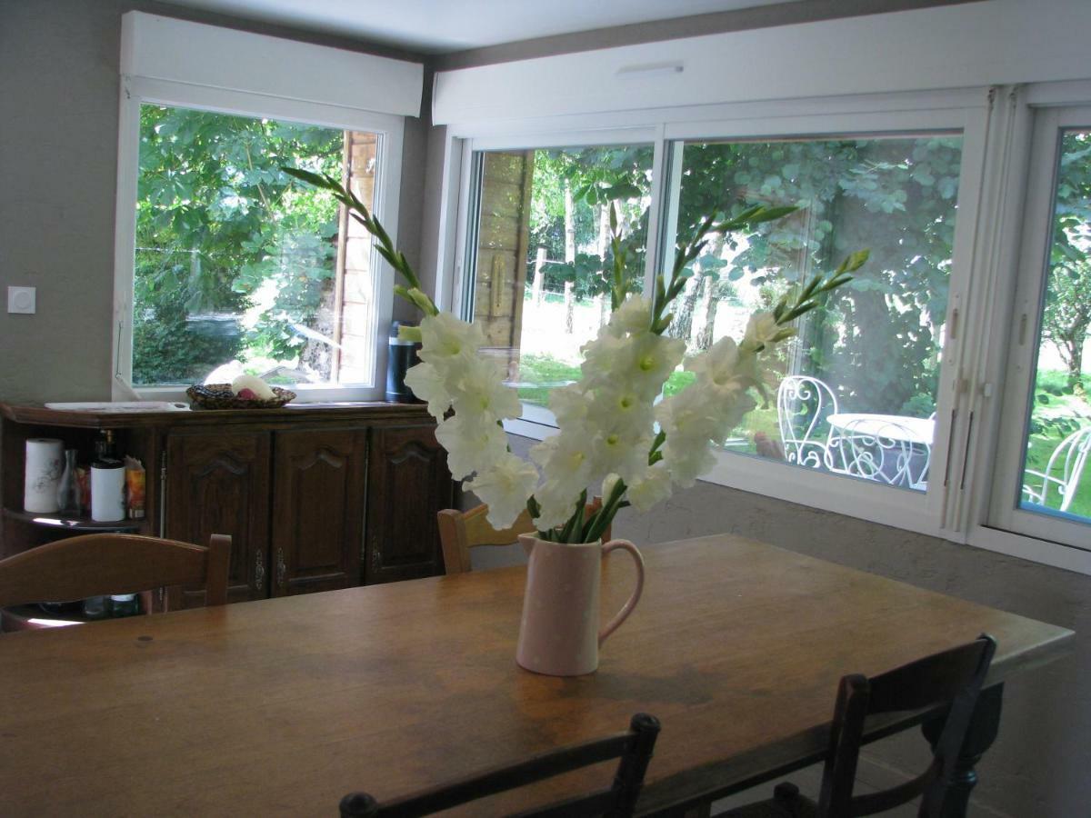 Tante Pim Apartment Neuilly-sur-Eure ภายนอก รูปภาพ