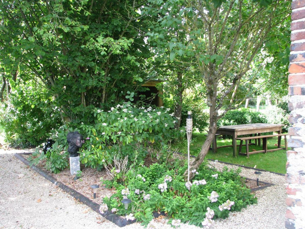 Tante Pim Apartment Neuilly-sur-Eure ภายนอก รูปภาพ
