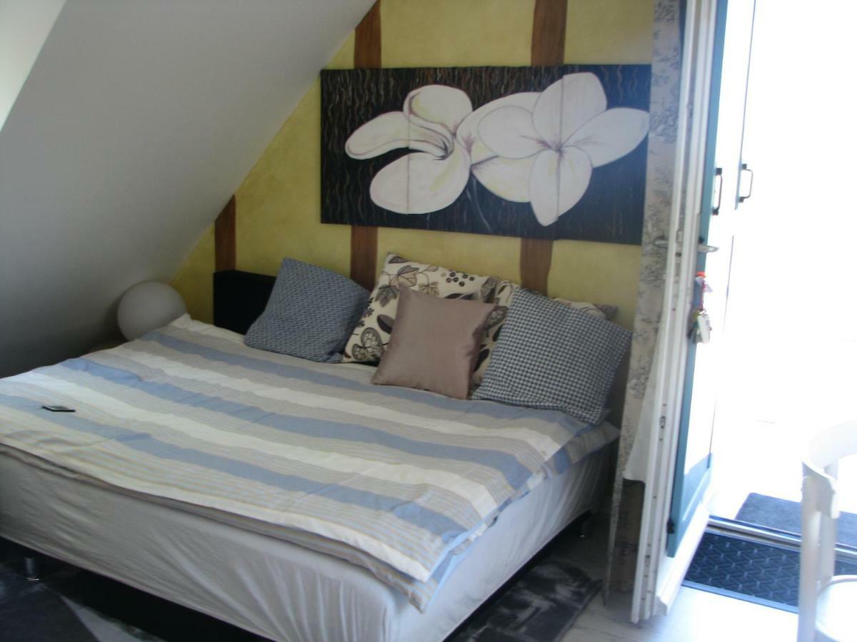 Tante Pim Apartment Neuilly-sur-Eure ภายนอก รูปภาพ